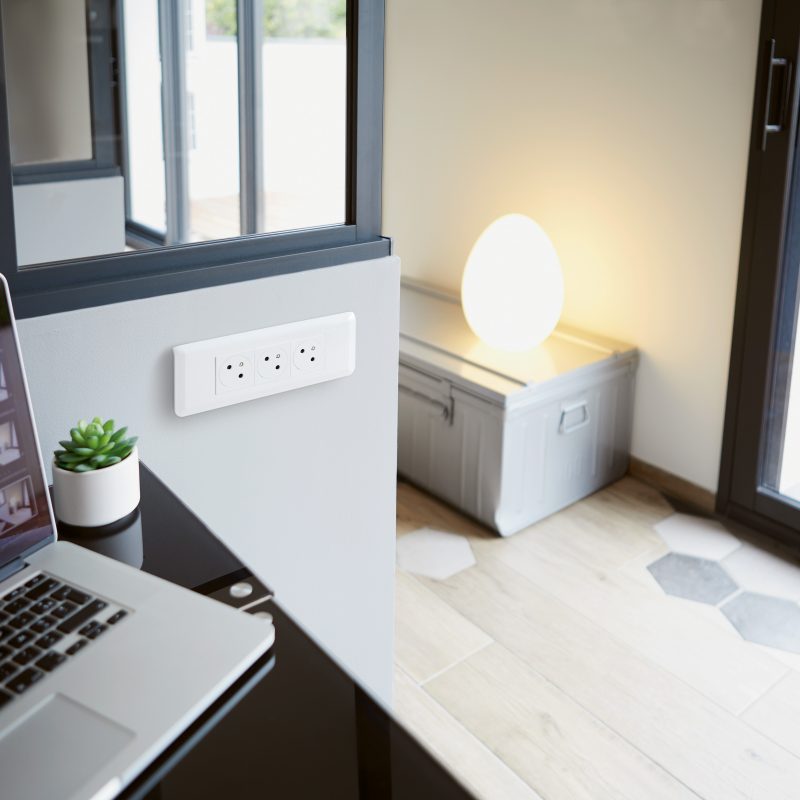 LEGRAND Mosaic Plaque de finition horizontale 6 modules blanc - 277816L